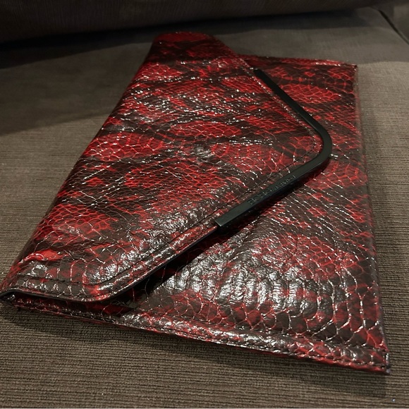 BCBG Snakeskin-like Wine Red Envelope Clutch - Picture 5 of 7